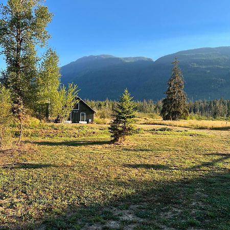 Country Home, Sleeps 6 Pets Friendly Port Alberni Exteriör bild