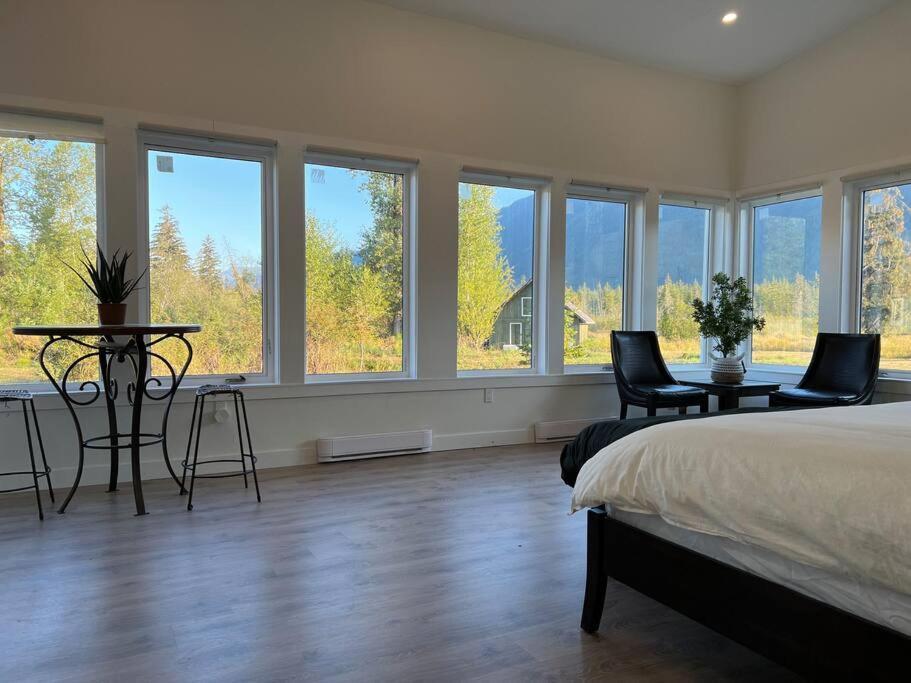 Country Home, Sleeps 6 Pets Friendly Port Alberni Exteriör bild