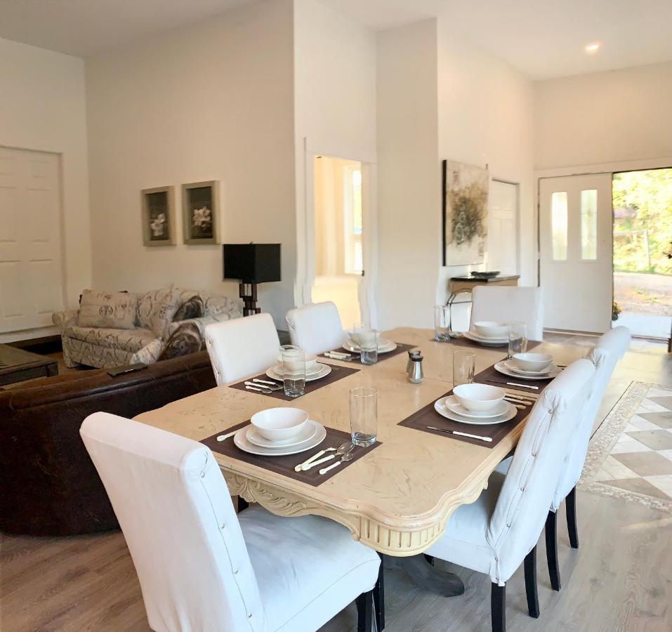 Country Home, Sleeps 6 Pets Friendly Port Alberni Exteriör bild