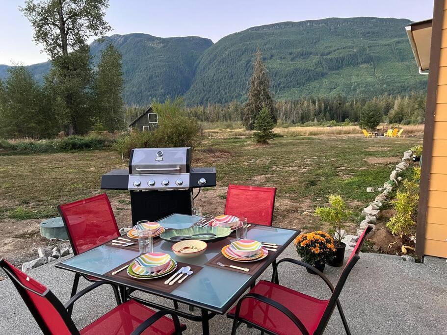 Country Home, Sleeps 6 Pets Friendly Port Alberni Exteriör bild