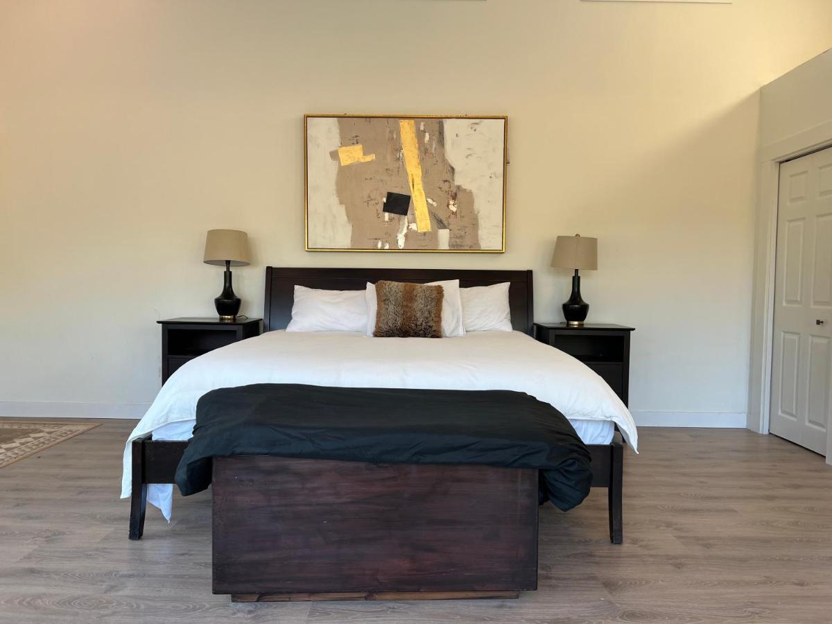 Country Home, Sleeps 6 Pets Friendly Port Alberni Exteriör bild